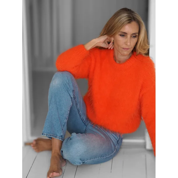 Fuzzy Sweater - Strikkekit fra Tove Lindtein