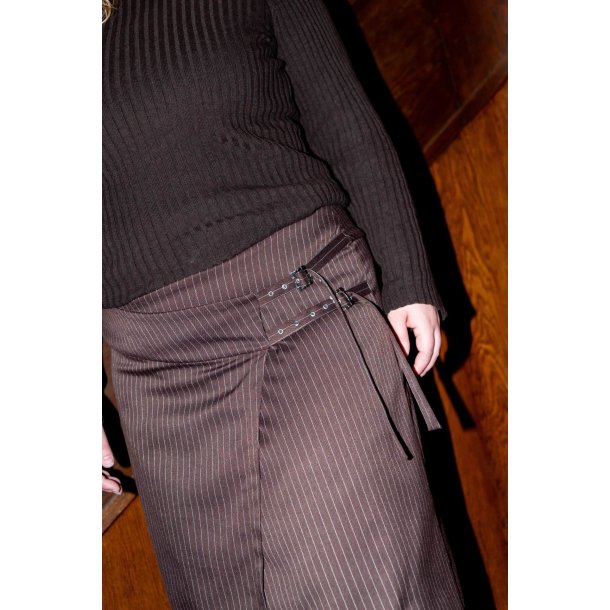 BUCKLE SKIRT - Puff and Pencil