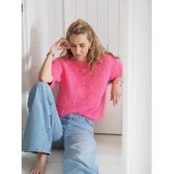 Fuzzy Tee - strikkekit fra Tove Lindtein