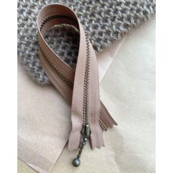 Lynl�s fra PetiteKnit, 23 cm i flere farver, til bl.a. Honey Purse and Washbag