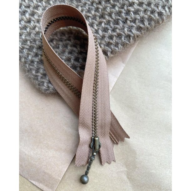 Lynl�s fra PetiteKnit, 23 cm i flere farver, til bl.a. Honey Purse and Washbag