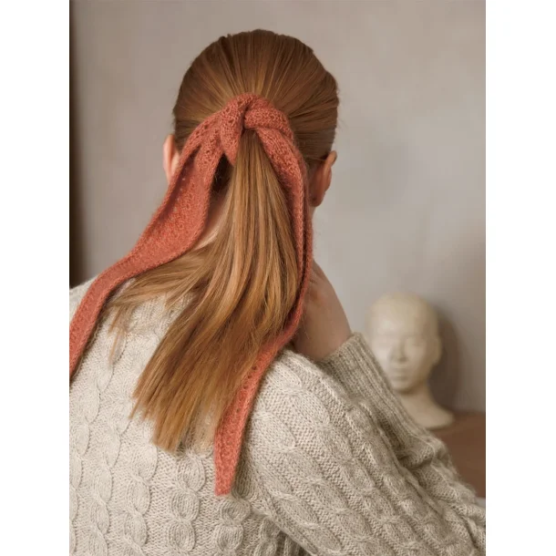 Lacey Scarf 2302-10 - Strikkekit fra Sandnes
