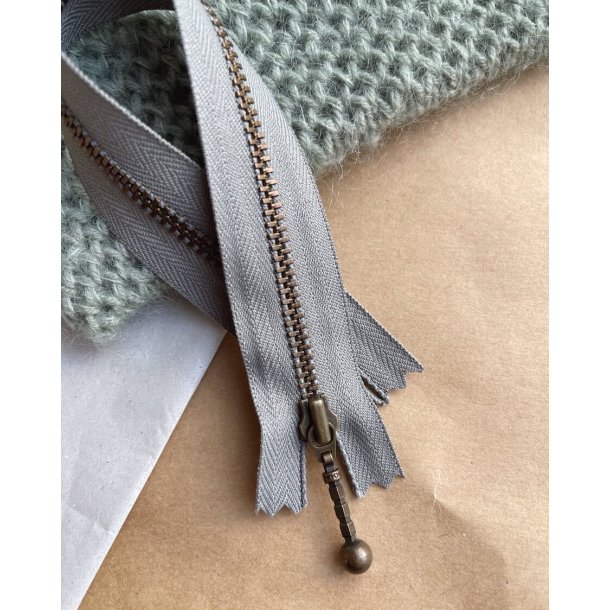 Lynl�s fra PetiteKnit, 23 cm i flere farver, til bl.a. Honey Purse and Washbag