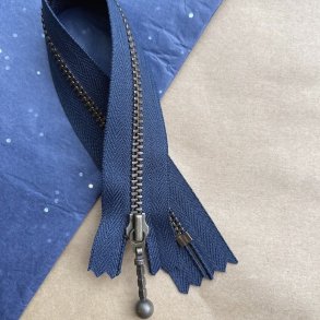 Lynls fra PetiteKnit, 23 cm i flere farver, til bl.a. Honey Purse and Washbag