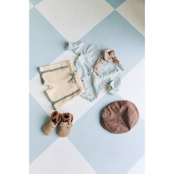 2603_02b Jonathan Shorts strikkekit fra Sandnes