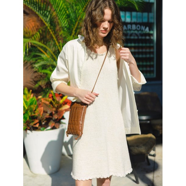 Linnea Dress 2404_1 - Sandnes strikkekit