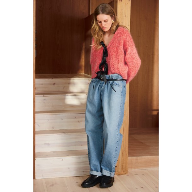 Scarlet Cardigan 2409_12 Strikkekit fra Sandnes str. L