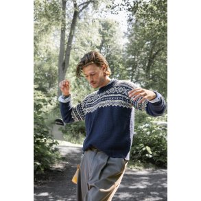 2410_03 Marius herregenser - strikkekit fra Sandnes