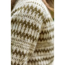 2410_08 Kleiva Jakke Strikkekit fra Sandnes