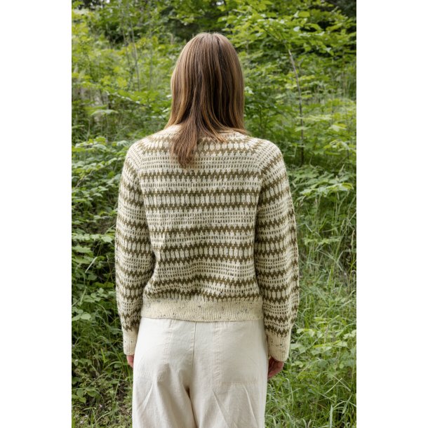 2410_08 Kleiva Jakke Strikkekit fra Sandnes