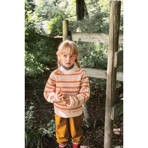 2411_04 Kleiva Brnegenser Strikkekit fra Sandnes