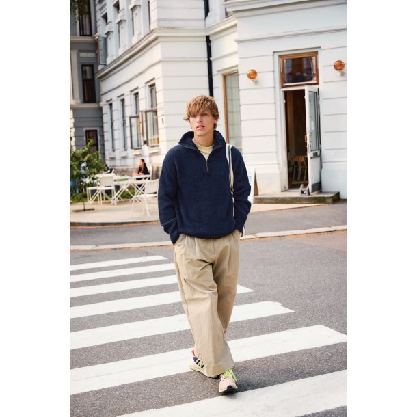 Matthew Sweater Man 2412_04 strikkekit fra Sandnes