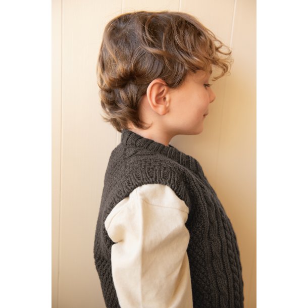 Caspian Slipover Junior 2501_03 strikkekit fra Sandnes