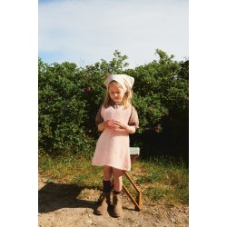 Meadow Dress junior 2506_1 - Strikkekit fra Sandnes