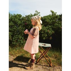 Meadow Dress junior 2506_1 - Strikkeopskrift fra Sandnes 