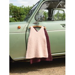 Meadow Dress junior 2506_1 - Strikkeopskrift fra Sandnes 