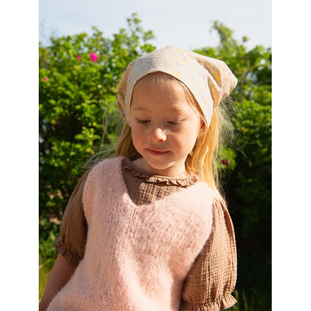 Meadow Dress junior 2506_1 - Strikkeopskrift fra Sandnes 