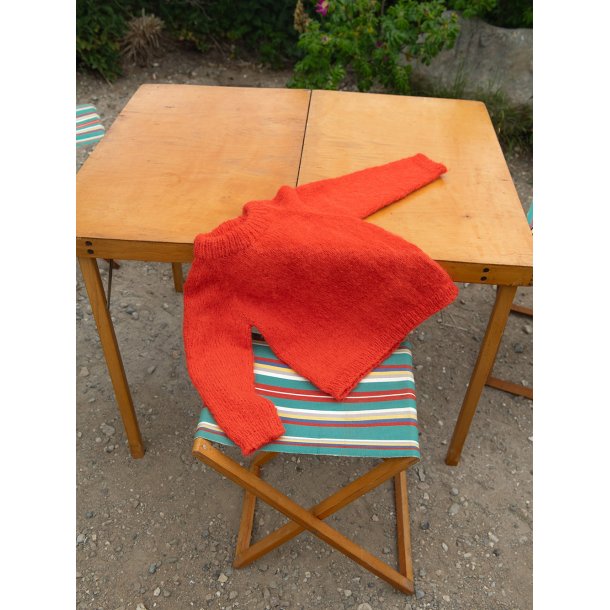 Tiro Sweater Junior 2506_6 - Strikkeopskrift fra Sandnes 