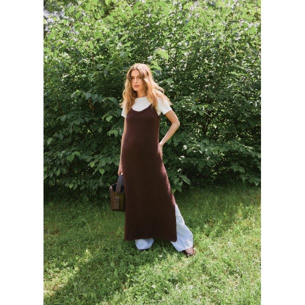 2507_2a  Emerson Dress Strikkekit i Sunday fra Sandnes str. XS-S