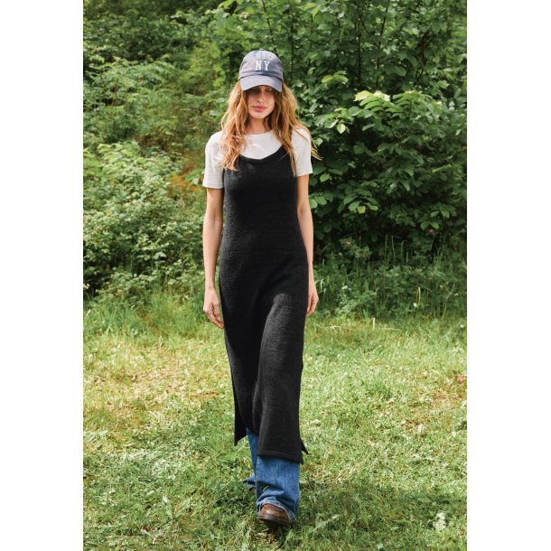 2507_2a  Emerson Dress Strikkekit fra Sandnes