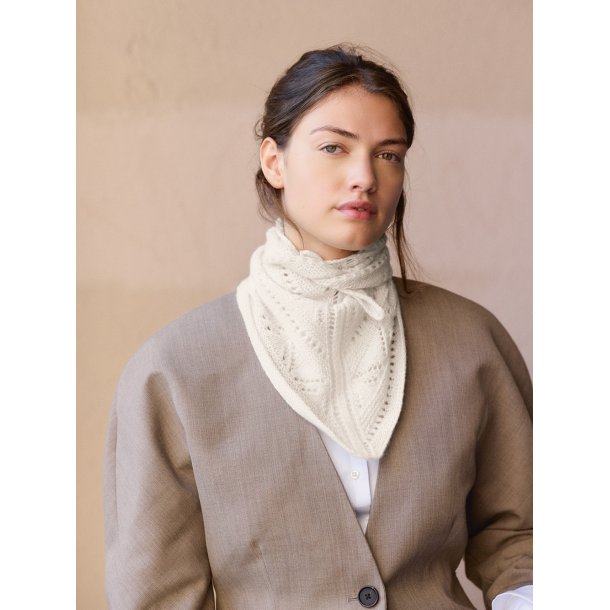 Petra Scarf 2508_1 - Strikkekit fra Sandnes 