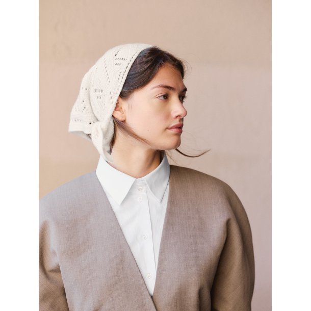 Petra Scarf 2508_1 - Strikkekit fra Sandnes 