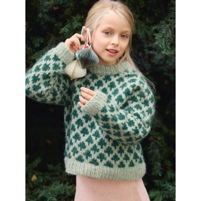 Christmas Tree Sweater Junior 2511_1 - Strikkekit fra Sandnes