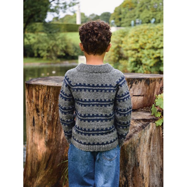 Ridge Sweater Junior 2513_3b - Strikkekit fra Sandnes
