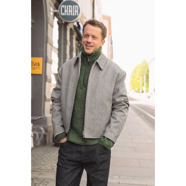 25_04 Tarjei sweater strikkekit fra Sandnes