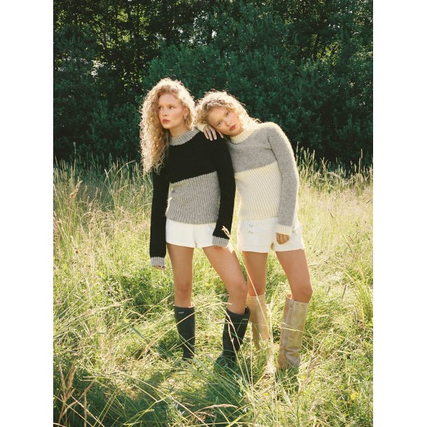 Vollan Sweater 25_5a  Anne Marie Edition - Strikkekit fra Sandnes 