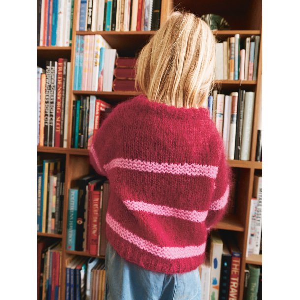 Skye Sweater Junior 2601_2 - Strikkekit fra Sandnes