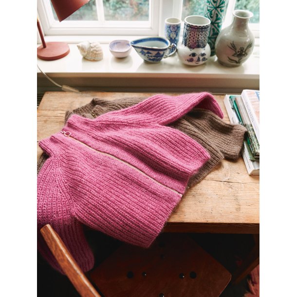 Tia Zipper Jacket Junior 2601_3b - Strikkekit fra Sandnes