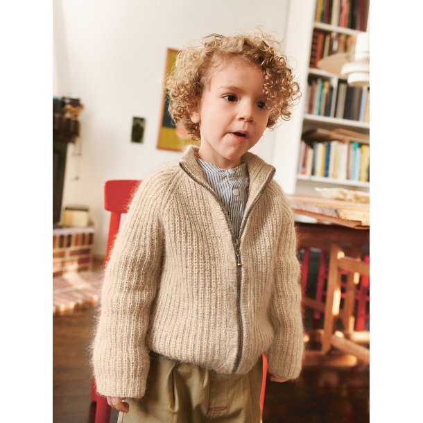 Tia Zipper Jacket Junior 2601_3b - Strikkekit fra Sandnes