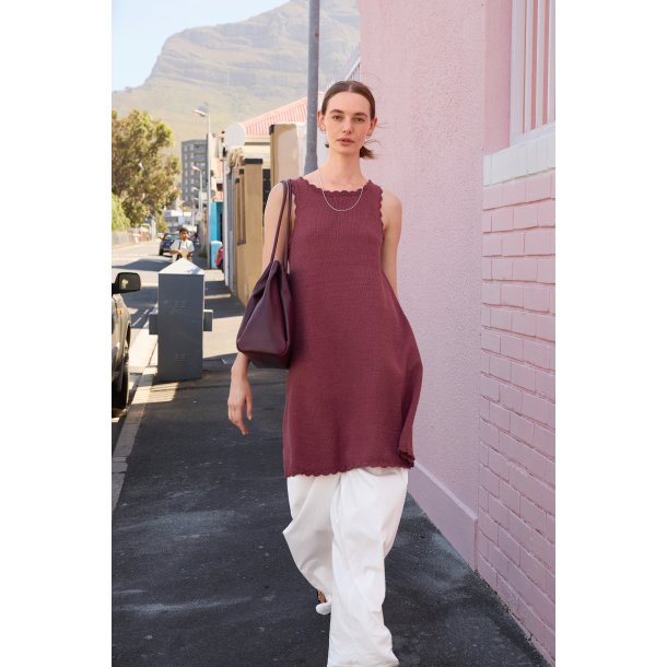 2604_09 Roselyn Short Dress opskrift fra Sandnes
