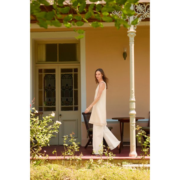 2604_09 Roselyn Short Dress opskrift fra Sandnes