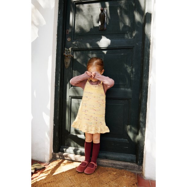 2605_02 Polly Dress Junior strikkeopskrift fra Sandnes