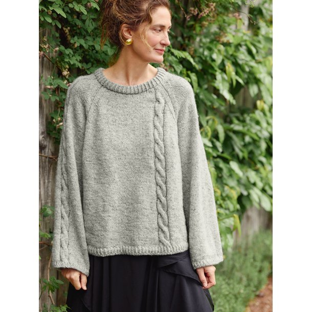 2606_10 Laura Sweater - Strikkeopskrift fra Sandnes