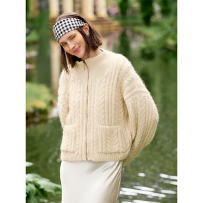 2606_07 Kaja Jacket - Strikkekit fra Sandnes