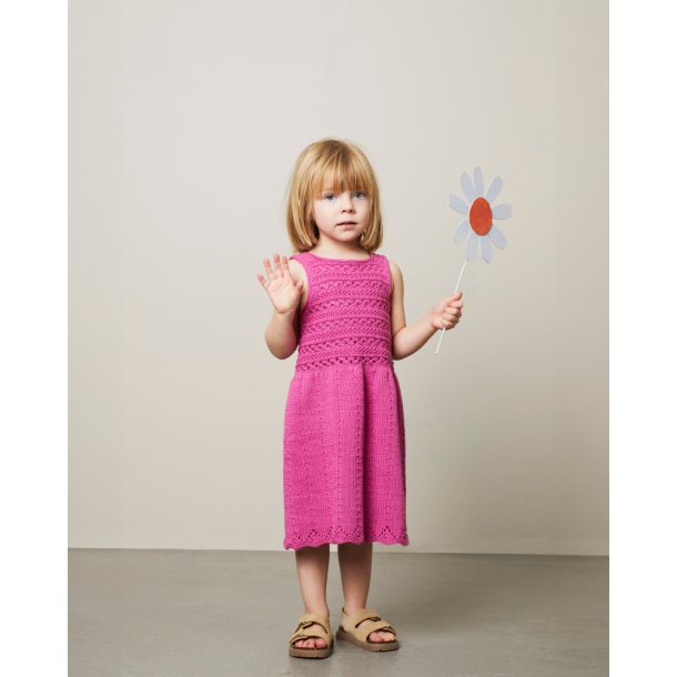 Erle Sommerkjole 438 - Strikkekit fra Rauma