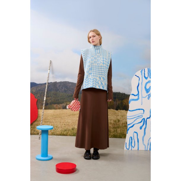 Nordic Mix Vest af Laura Dalgaard - Strikkekit fra Rauma