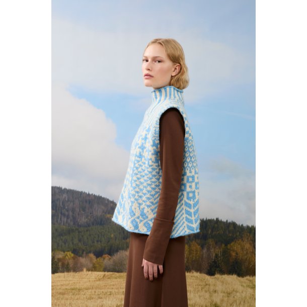 Nordic Mix Vest af Laura Dalgaard - Strikkekit fra Rauma