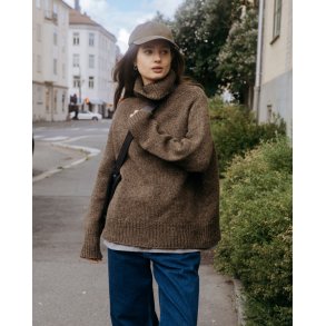 477 Heia raglangenser - Strikkekit fra Rauma