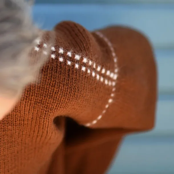 Mono Sweater - Strikkekit fra Anne Ventzel