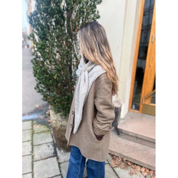 Magdalenasjal 500 - Strikkekit fra Rauma