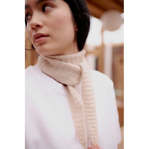 508 Lunt Astridt�rkl�de - Strikkekit fra Rauma