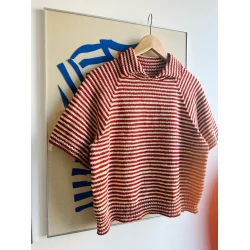 Stripe Overload Polo Tee - Strikkekit fra Spektakelstrik