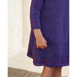 Kjole med broderede sl�jfer 2-8 �r - Strikkeopskrift fra Permin