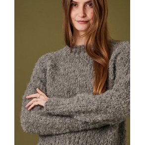 Raglansweater Bodil - Strikkeopskrift fra Permin