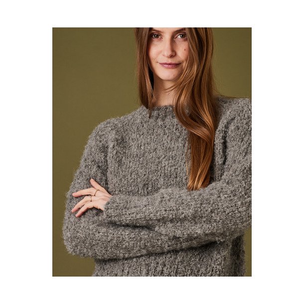 Raglansweater Bodil - Strikkeopskrift fra Permin