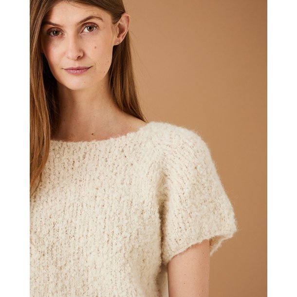 Bodil Raglan t-shirt - Strikkeopskrift fra Permin